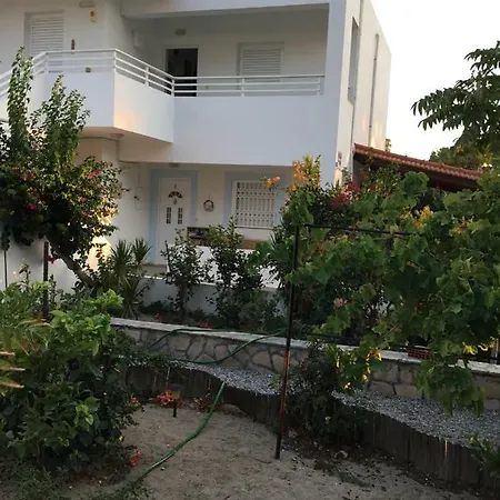 Apartman Eirini Pefki