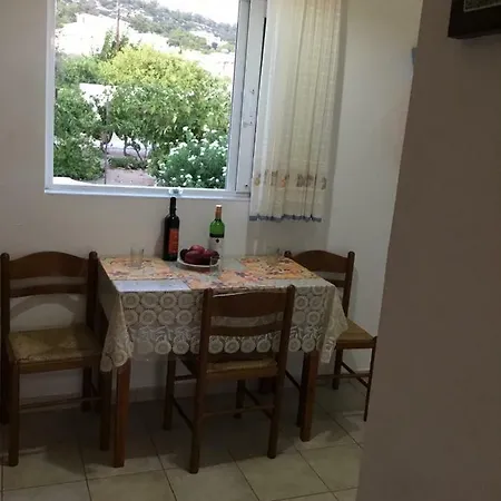 Апартаменты Eirini *