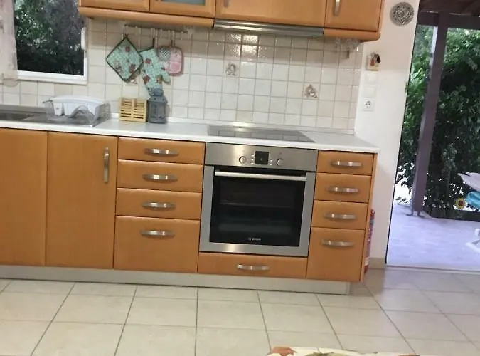 Apartament Eirini Pefki