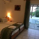 Eirini Apartamento Pefki